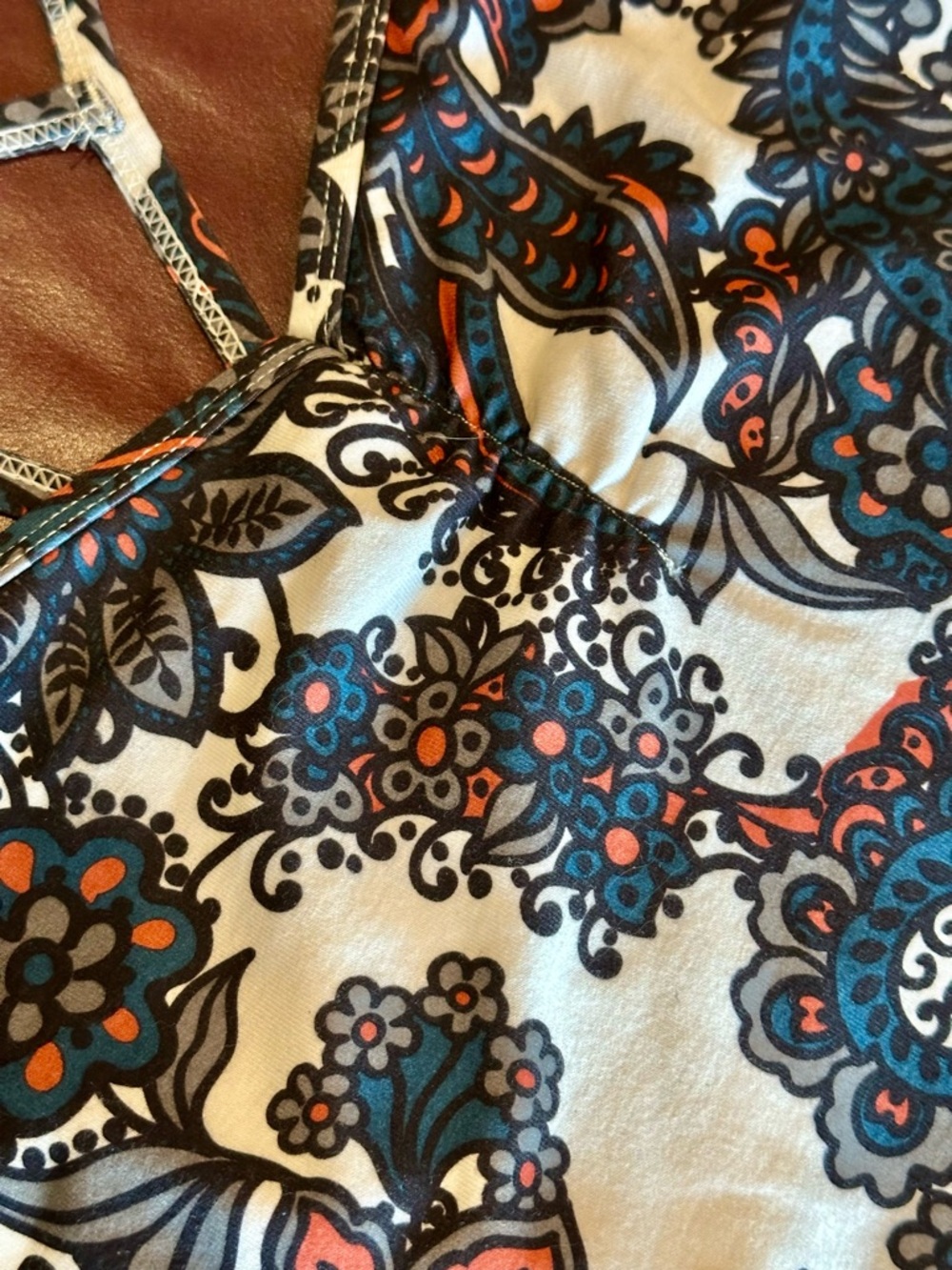 prAna Paisley Print Strappy Back Yoga Tank Top NWOT Blue Coral and Creamy White - Picture 2 of 13